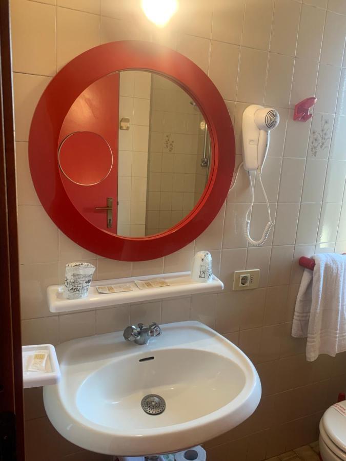 Hotel Santa Maria - Bardolino Town Center Eksteriør bilde