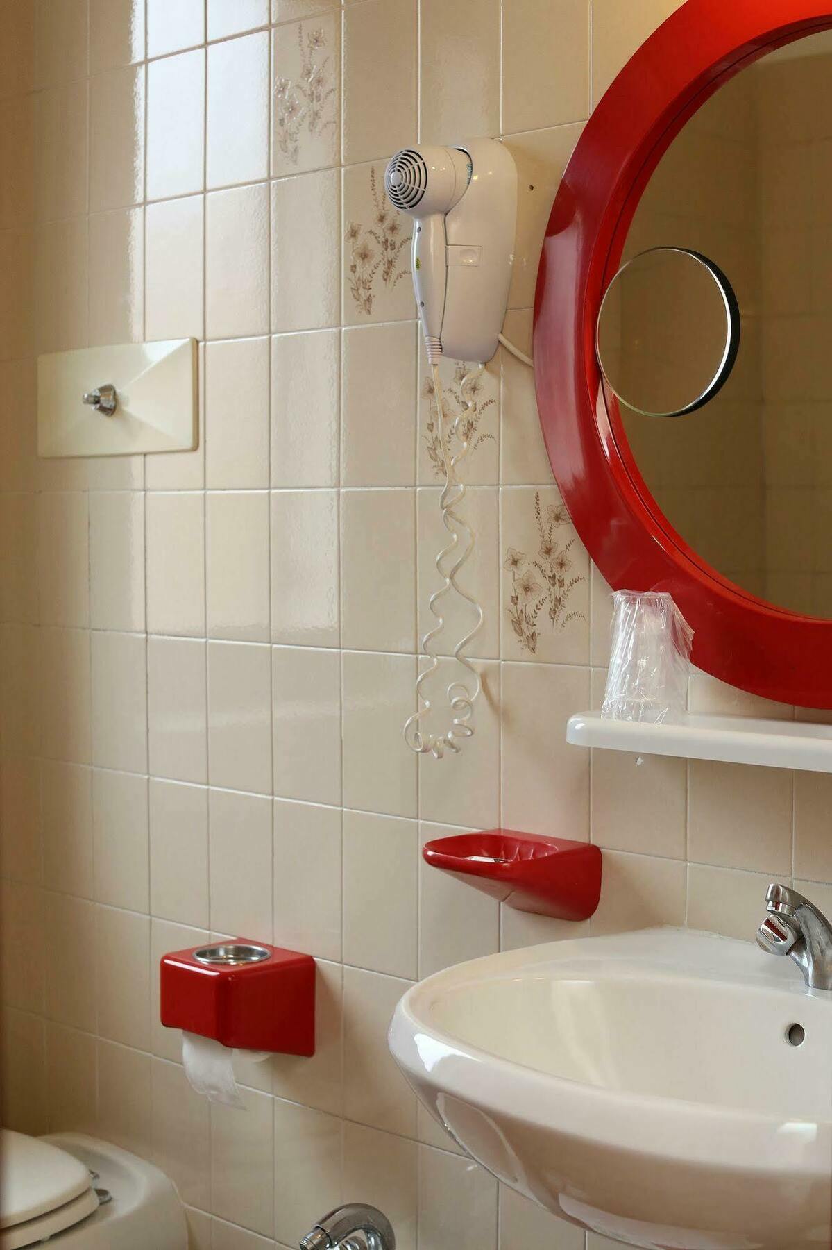 Hotel Santa Maria - Bardolino Town Center Eksteriør bilde