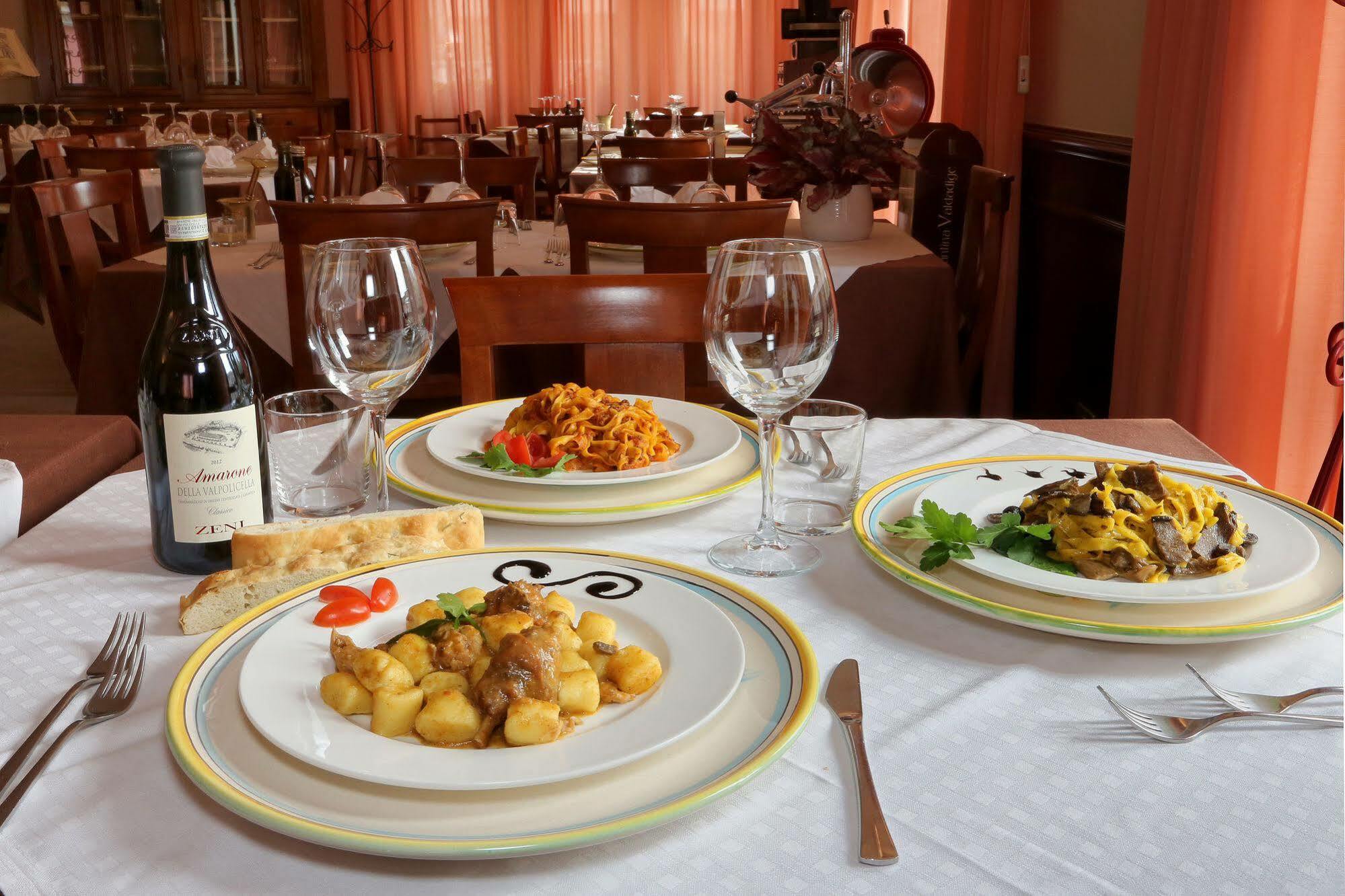 Hotel Santa Maria - Bardolino Town Center Eksteriør bilde