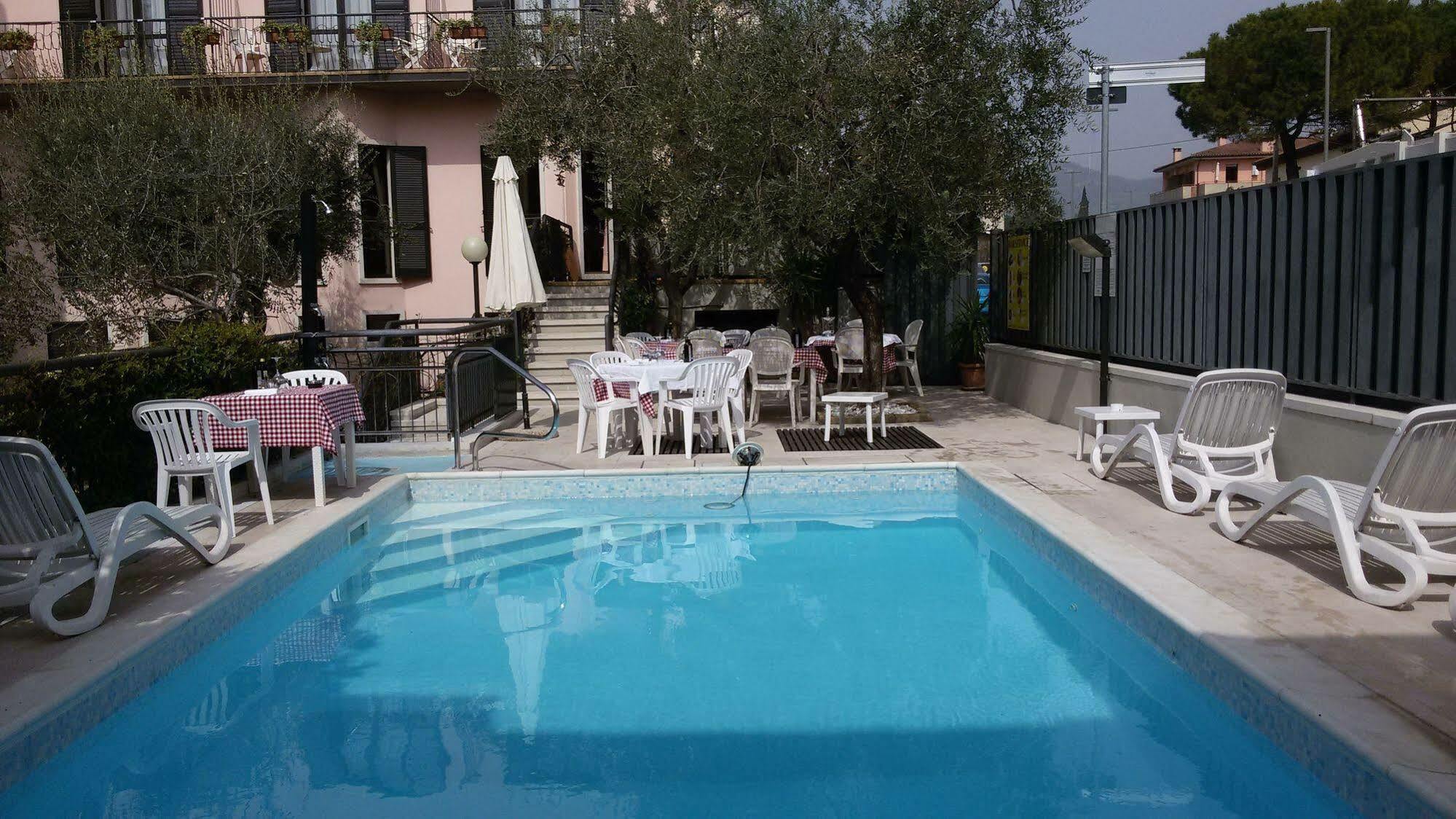 Hotel Santa Maria - Bardolino Town Center Eksteriør bilde