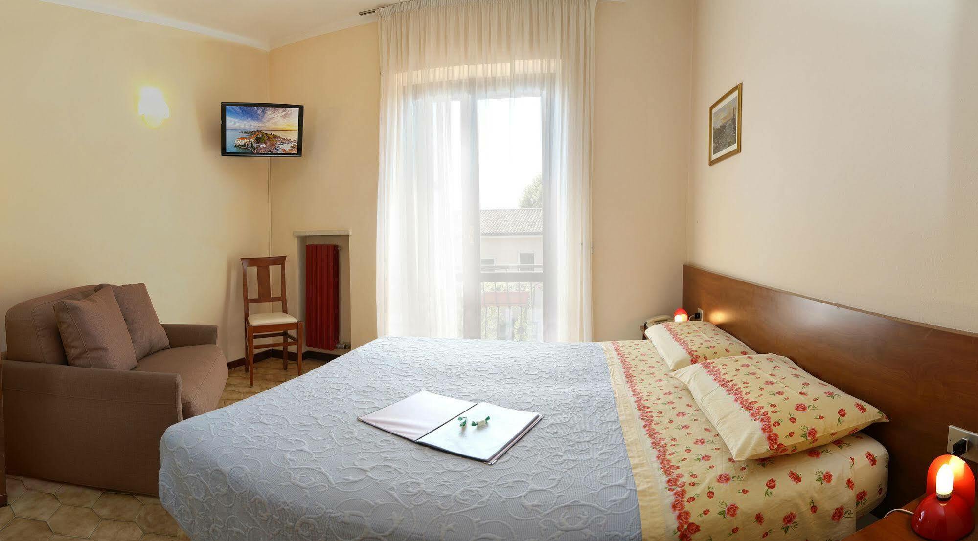 Hotel Santa Maria - Bardolino Town Center Eksteriør bilde
